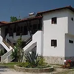 Apartamento Christaras *