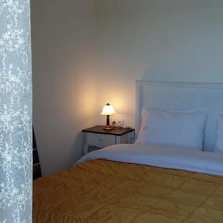 Christaras Apartmán *