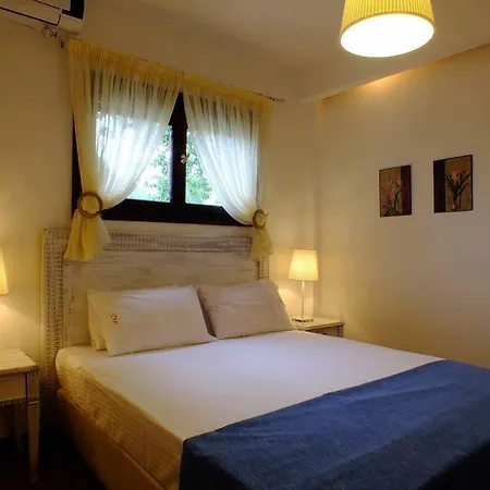 Apartment Christaras *